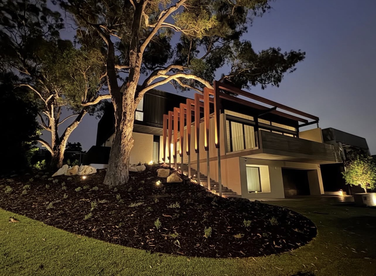 Residential architectural exterior lighting